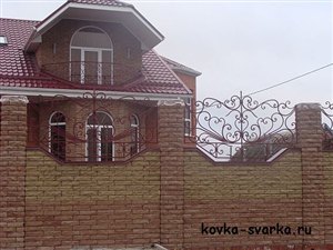 Фото - ковка. Заборы, ворота, беседки, розы и прочее из станицы Крыловской